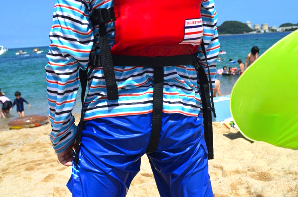 子ども用のライフジャケット（救命胴衣）は水難事故防止に「小型船舶用」が絶対おすすめ! | ごりらのせなか