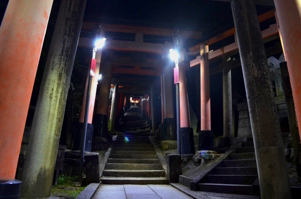 田中社（権太夫大神）へ続く階段