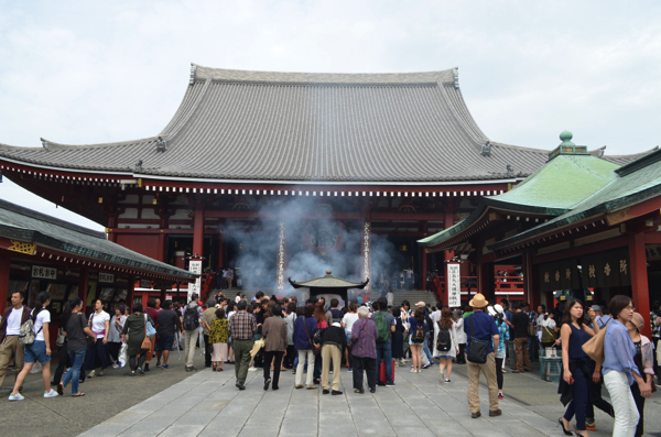 浅草寺の本堂