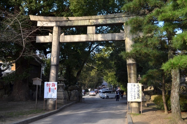 藤森神社の南門