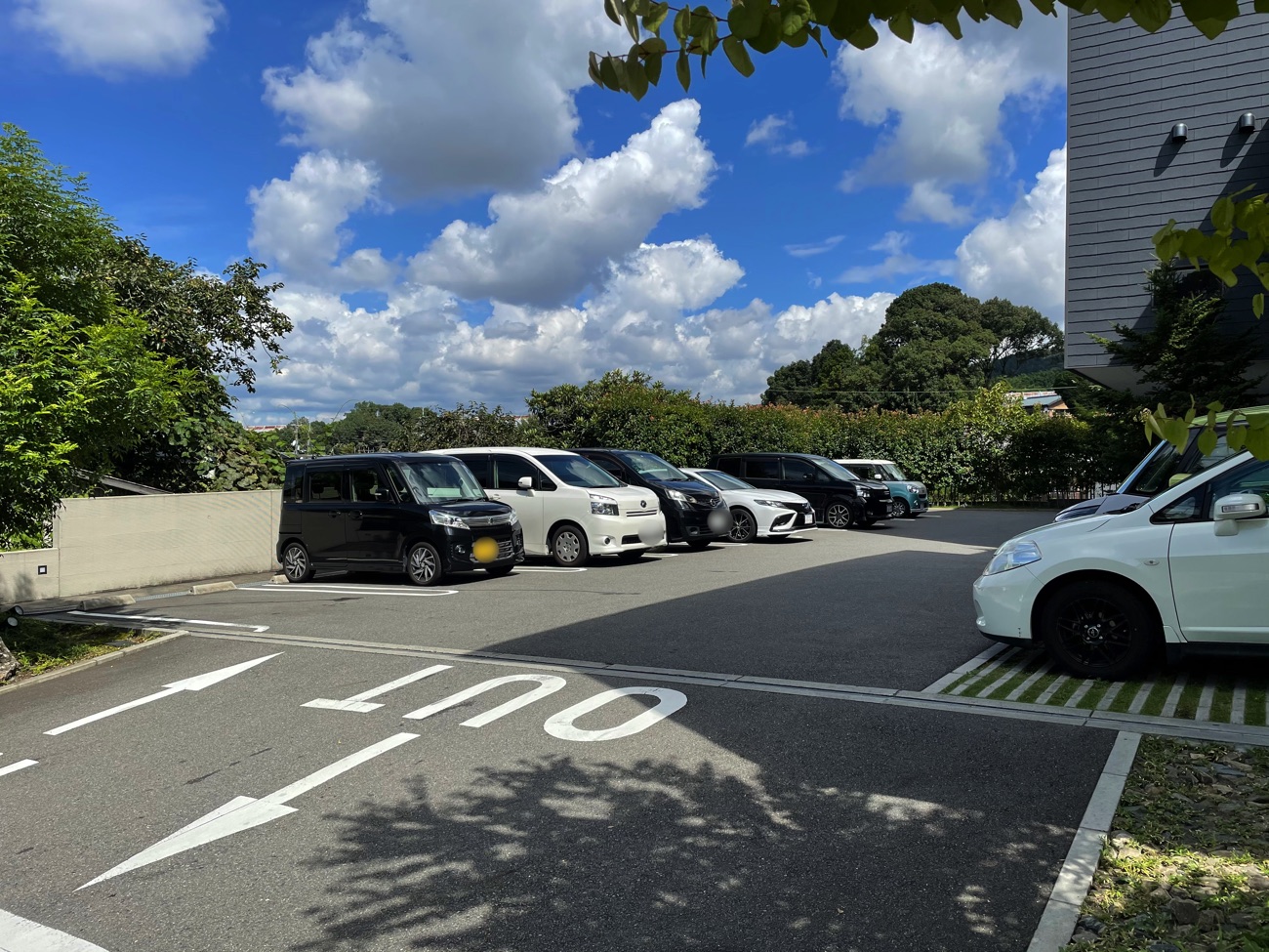 「菓寮 伊藤軒」の駐車場