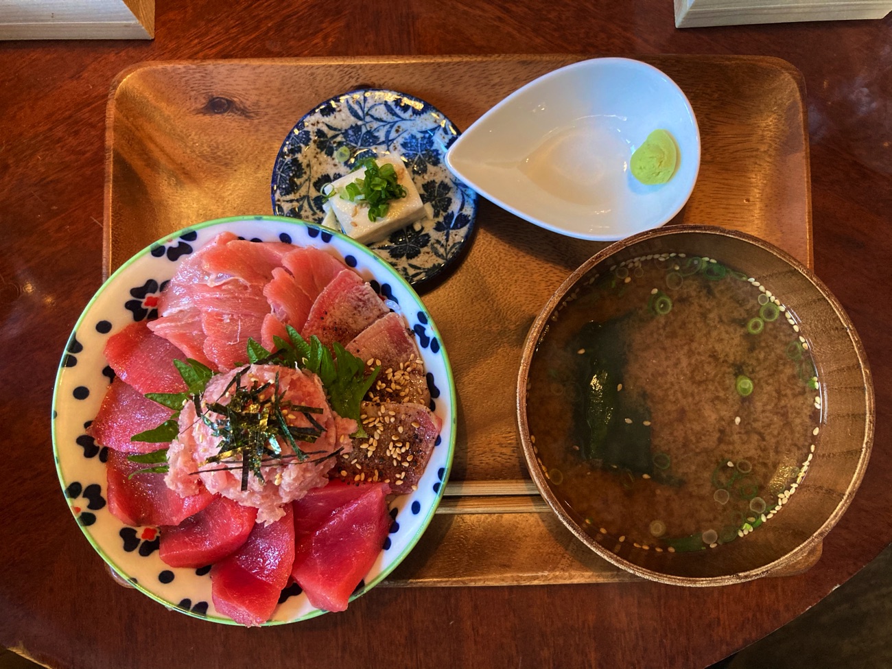 特上本まぐろ丼