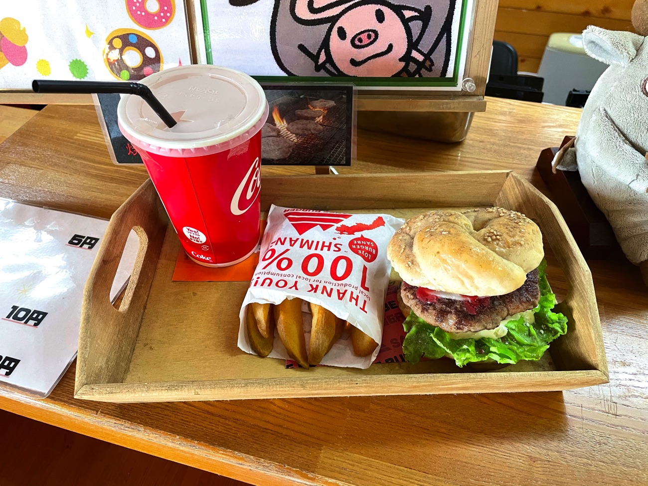 「三瓶バーガー」の食品サンプル