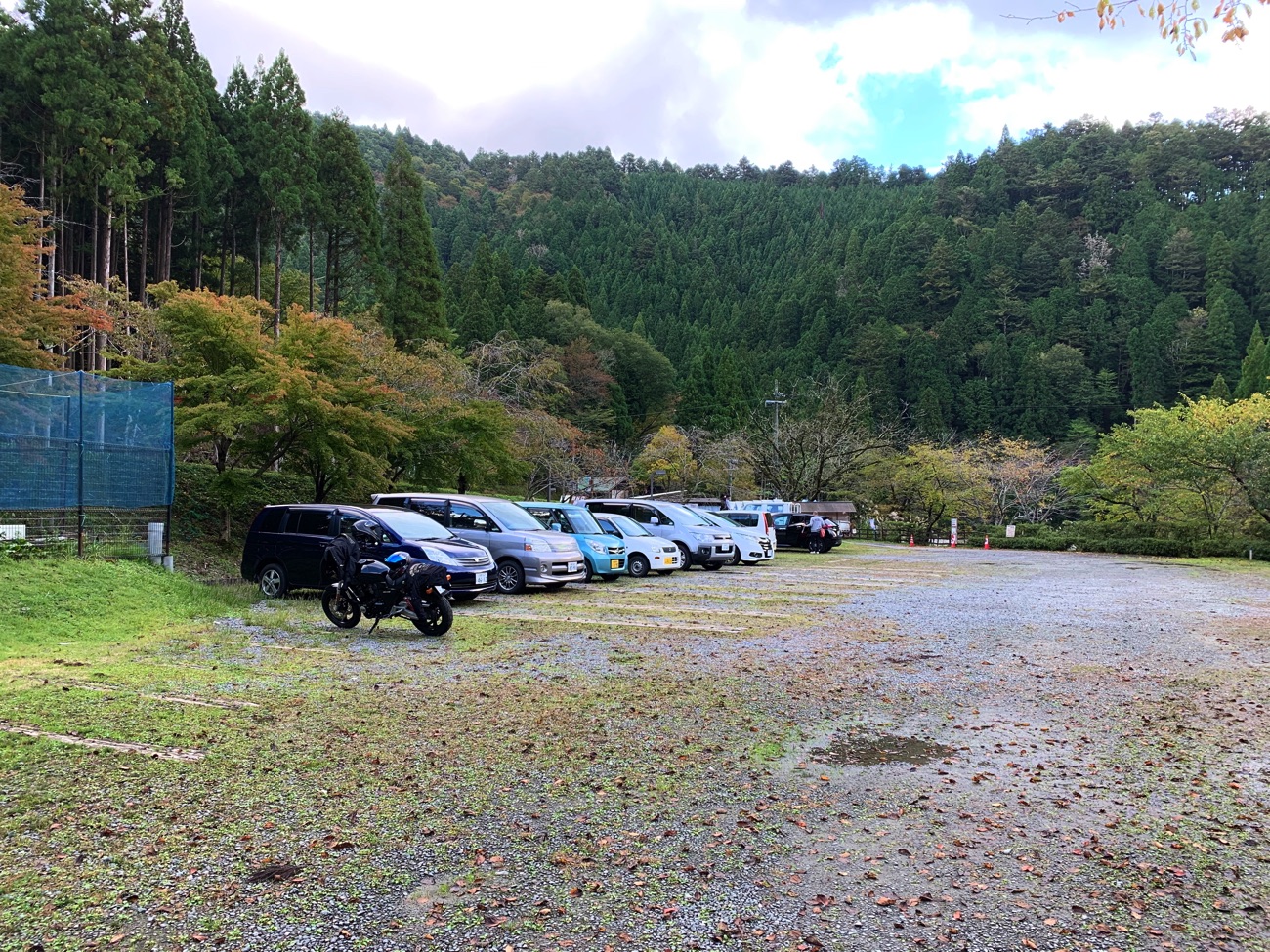 駐車場は無料で利用できる