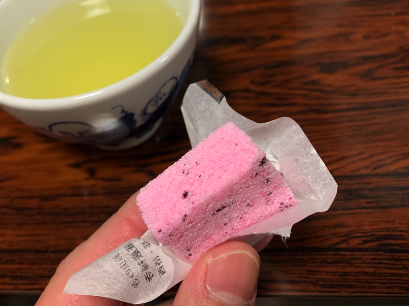 黒い点々の正体は…!?