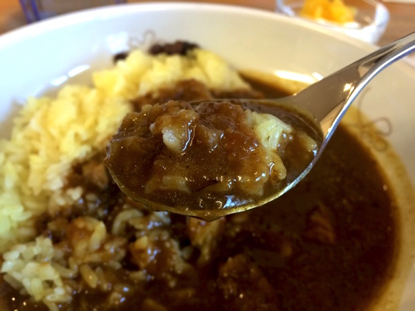 じっくり煮込まれた本格カレー